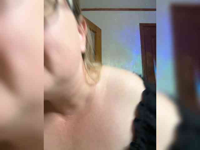 Mila2703 Live Webcam on BongaCams