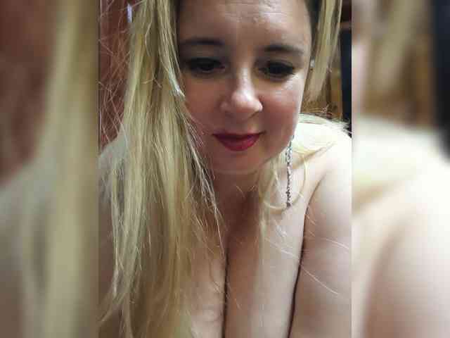 Mila2703 webcam
