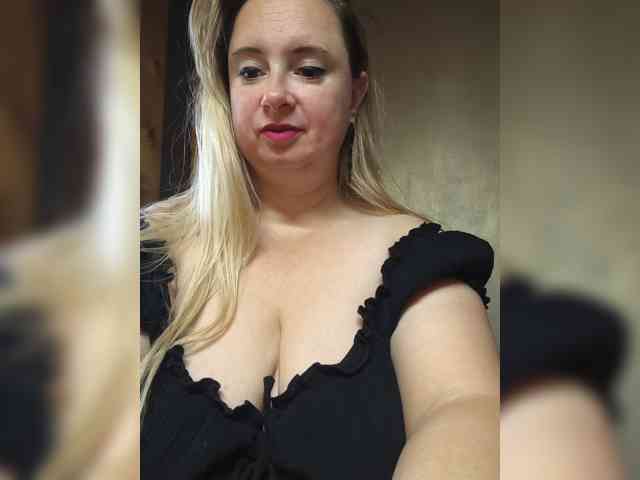 Mila2703 webcam