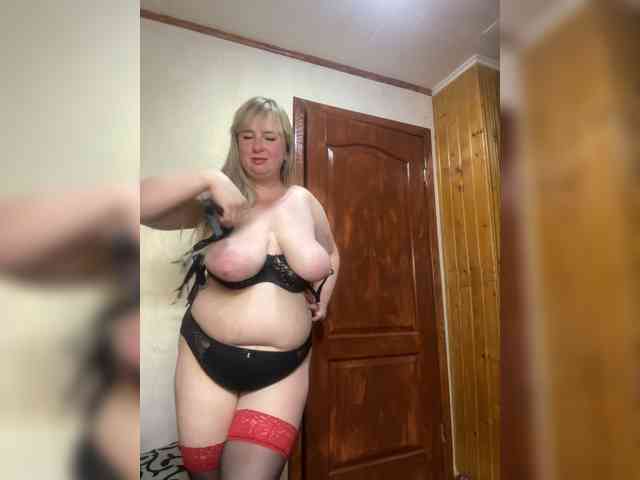 Mila2703 webcam