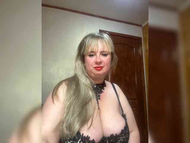 Mila2703 webcam