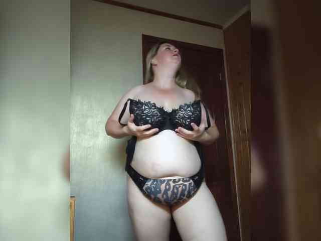 Mila2703 webcam