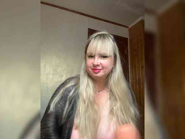 Mila2703 webcam