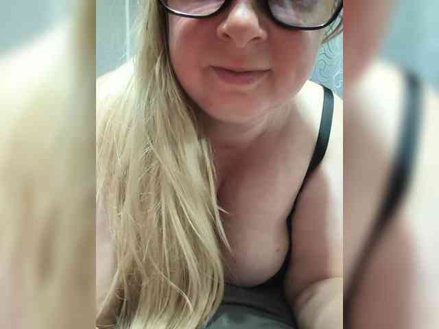 Mila2703 webcam
