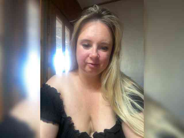 Mila2703 webcam
