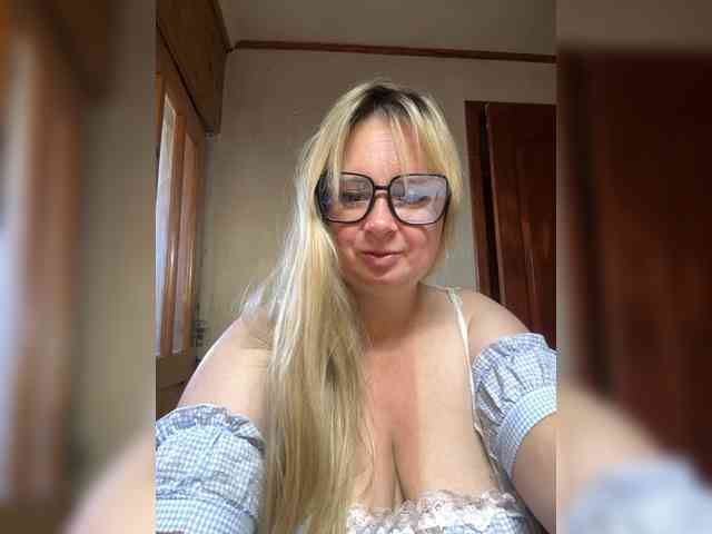 Mila2703 webcam