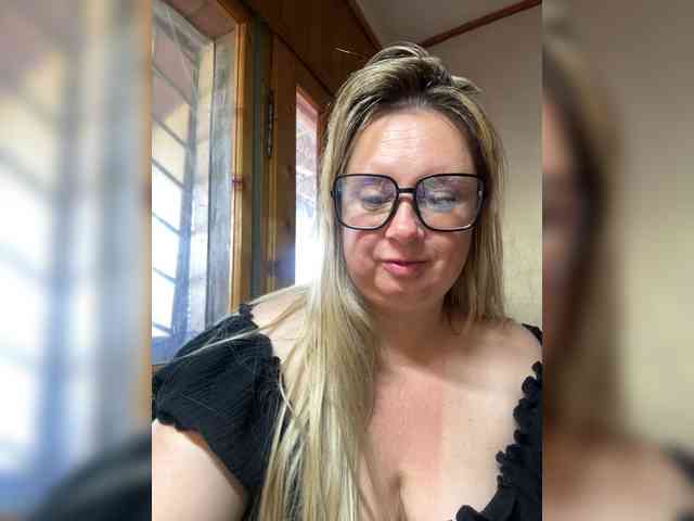 Mila2703 webcam