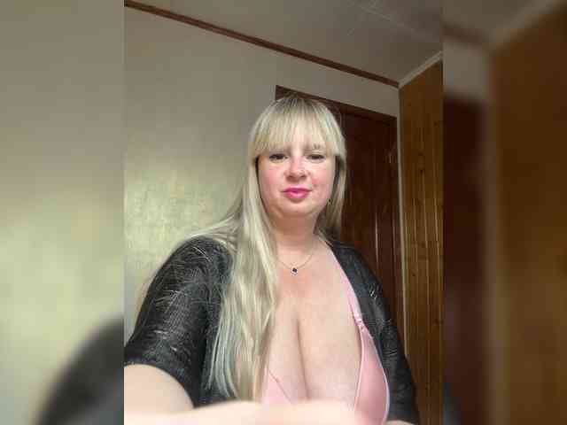Mila2703 webcam