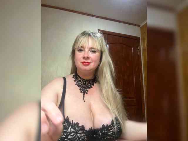 Mila2703 webcam