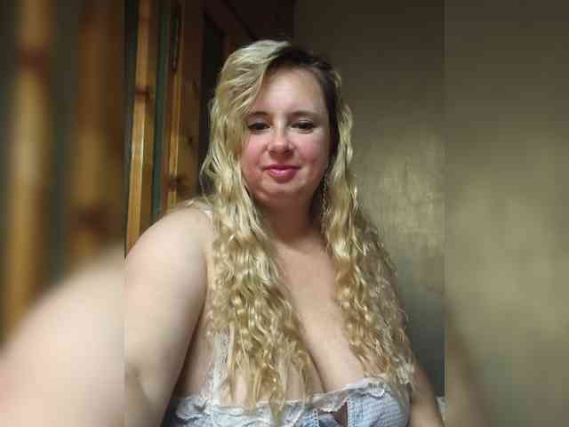 Mila2703 webcam