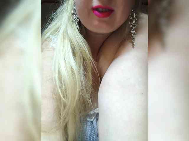 Mila2703 webcam