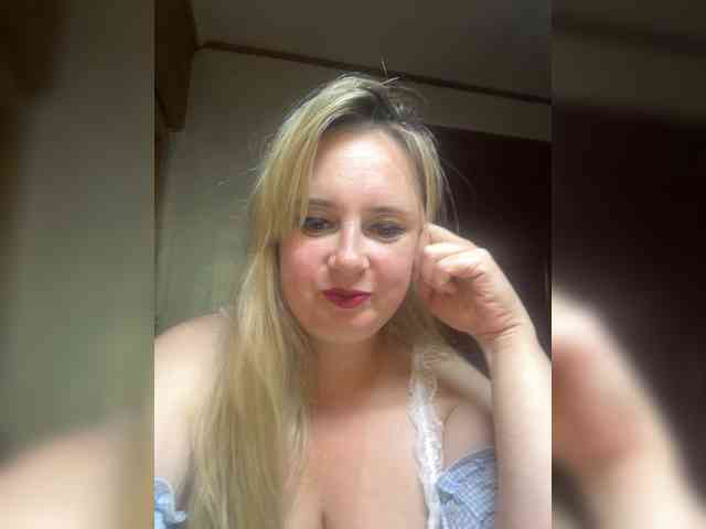 Mila2703 webcam