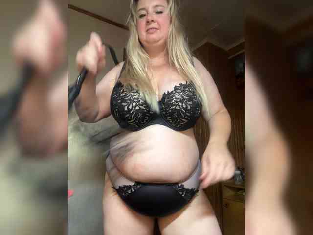 Mila2703 webcam