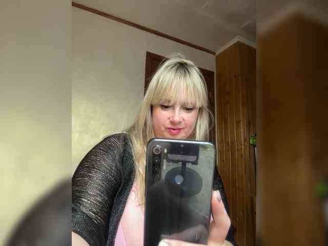 Mila2703 webcam