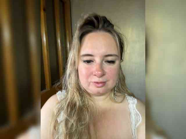 Mila2703 webcam