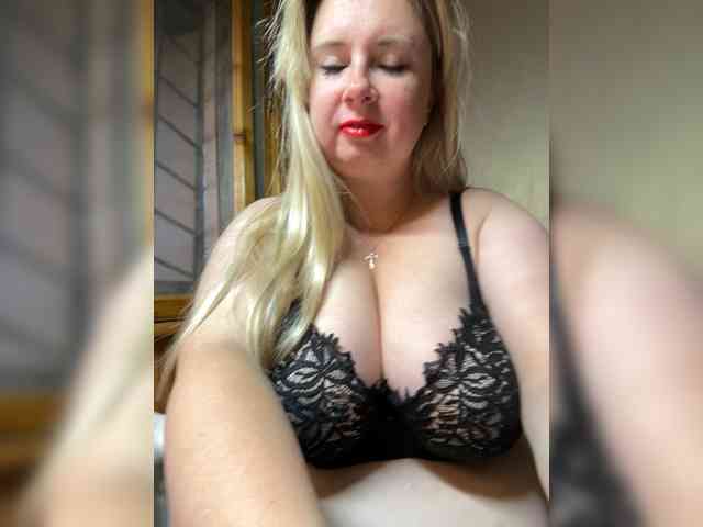 Mila2703 webcam