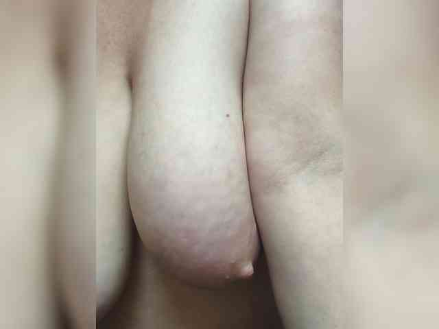 Mila2703 webcam