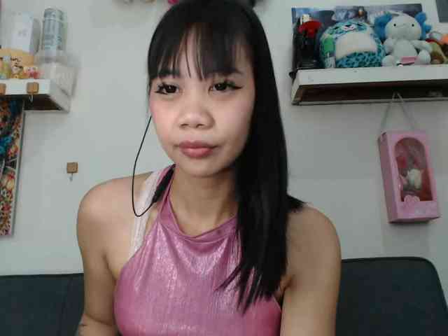 GloryAllTheWay webcam