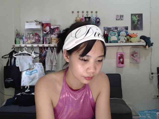 GloryAllTheWay webcam