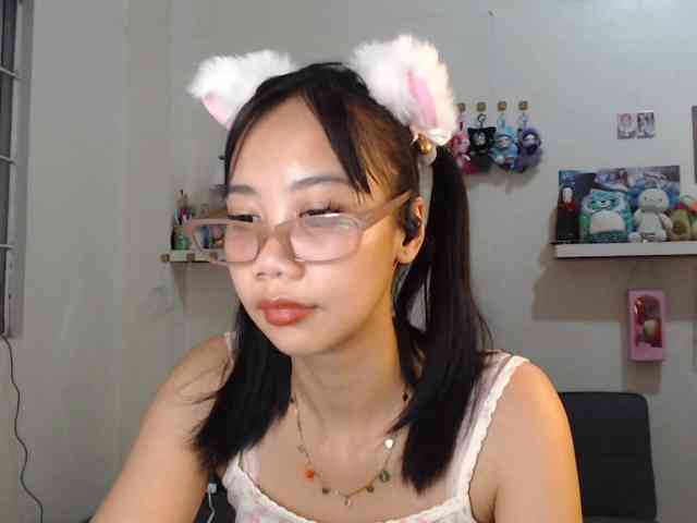 GloryAllTheWay webcam