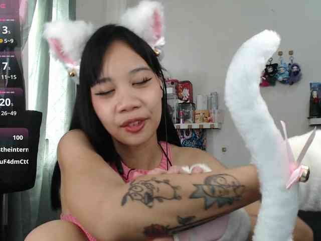 GloryAllTheWay webcam