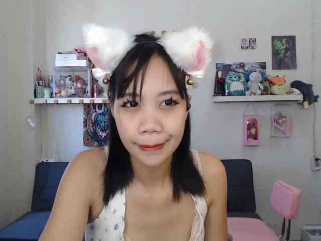 GloryAllTheWay webcam
