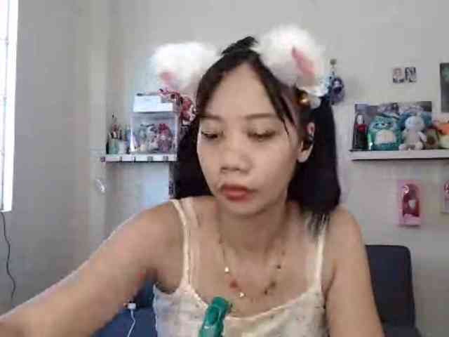 GloryAllTheWay webcam