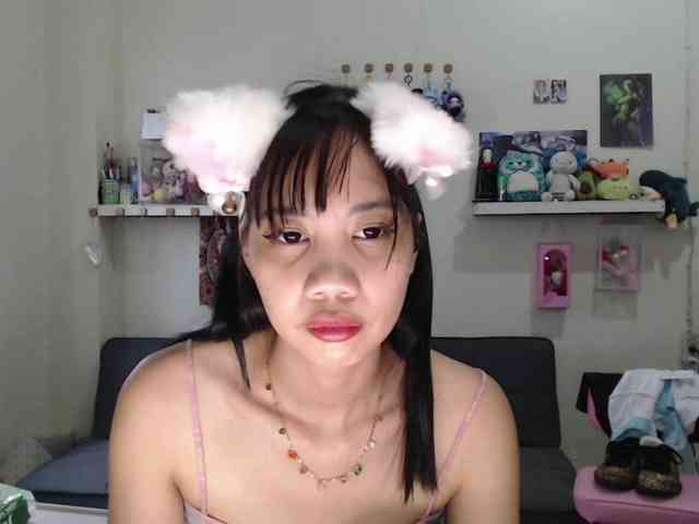 GloryAllTheWay webcam