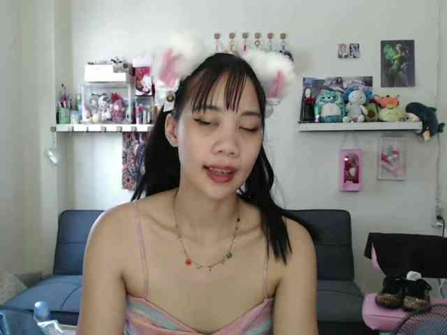 GloryAllTheWay webcam