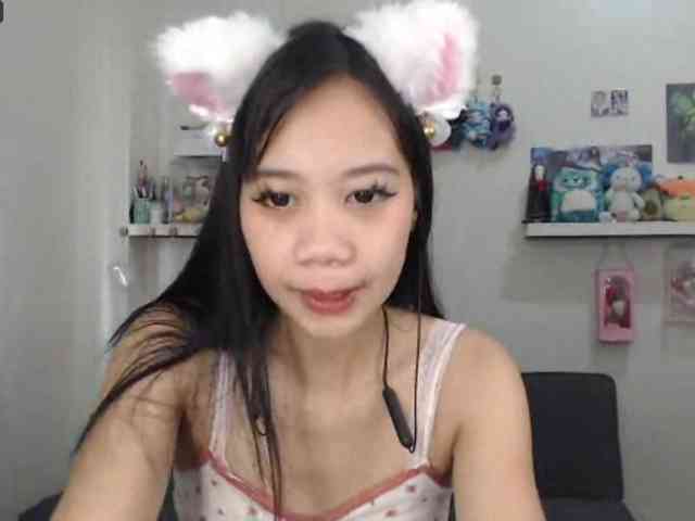 GloryAllTheWay webcam