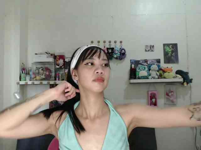 GloryAllTheWay webcam
