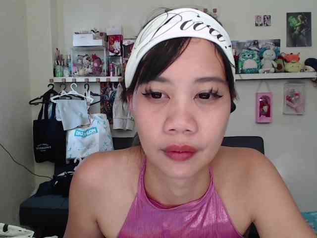 GloryAllTheWay webcam