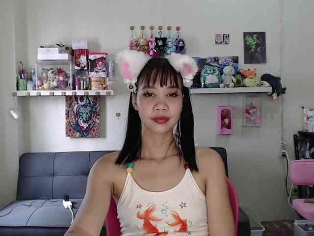 GloryAllTheWay webcam