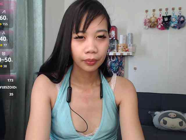 GloryAllTheWay webcam