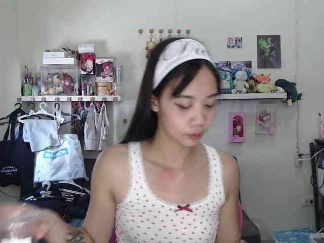 GloryAllTheWay webcam