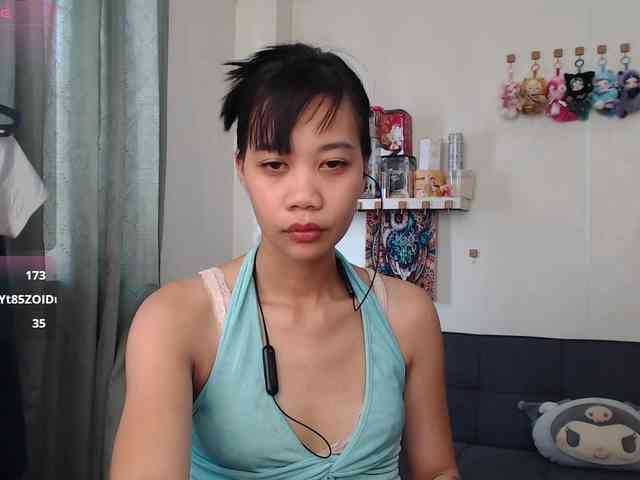 GloryAllTheWay webcam