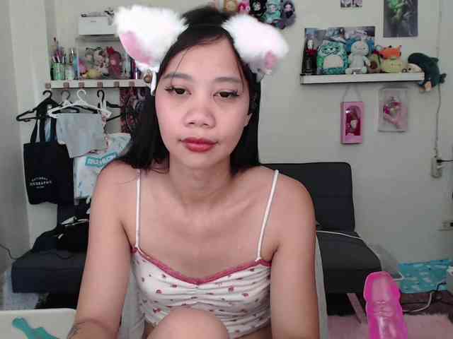 GloryAllTheWay webcam