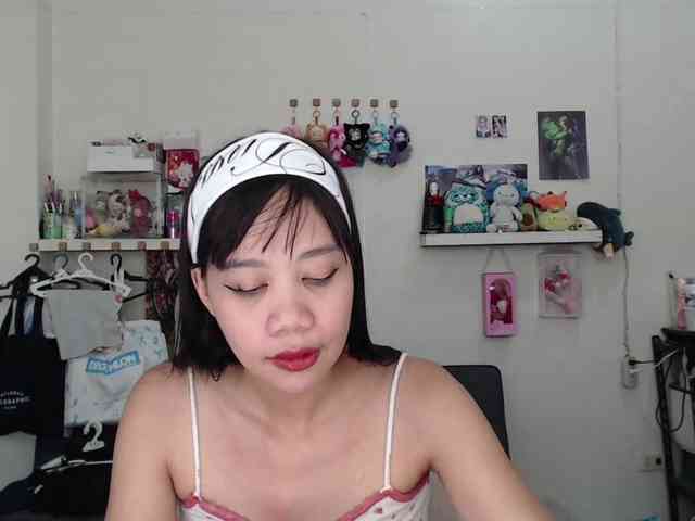 GloryAllTheWay webcam