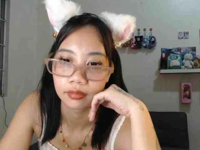 GloryAllTheWay webcam