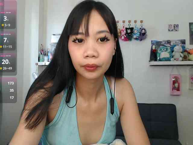 GloryAllTheWay webcam