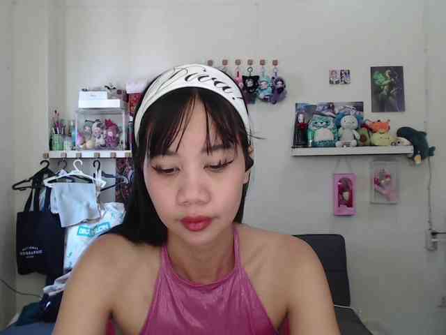 GloryAllTheWay webcam