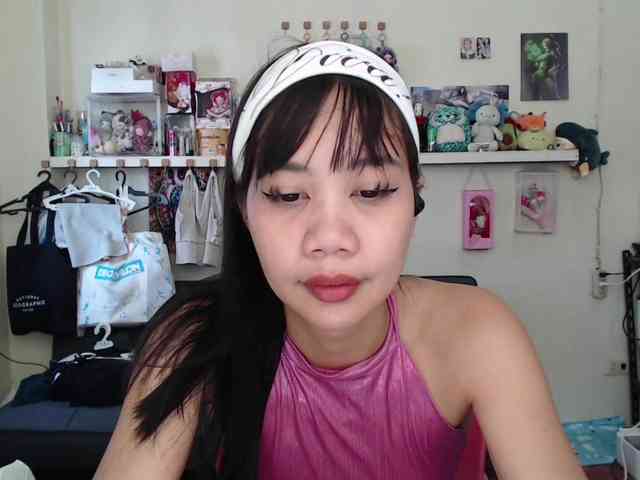 GloryAllTheWay webcam