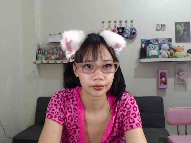 GloryAllTheWay webcam