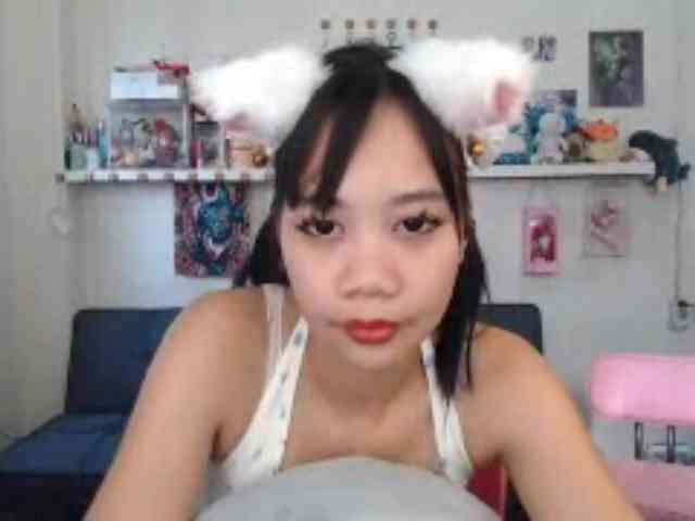 GloryAllTheWay webcam