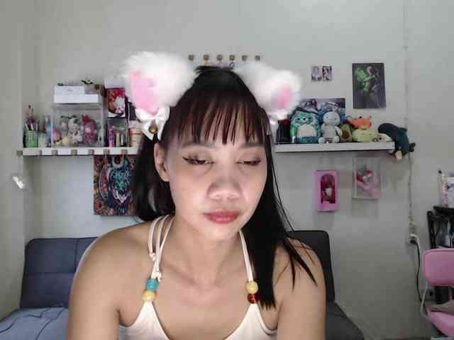 GloryAllTheWay webcam