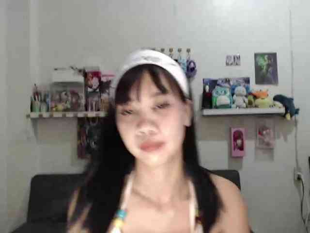GloryAllTheWay webcam