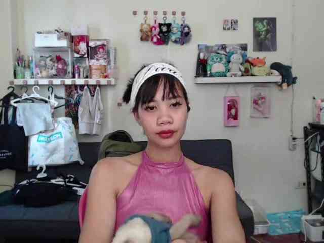 GloryAllTheWay webcam