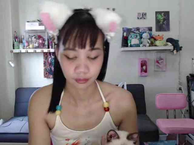 GloryAllTheWay webcam