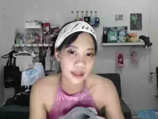 GloryAllTheWay webcam