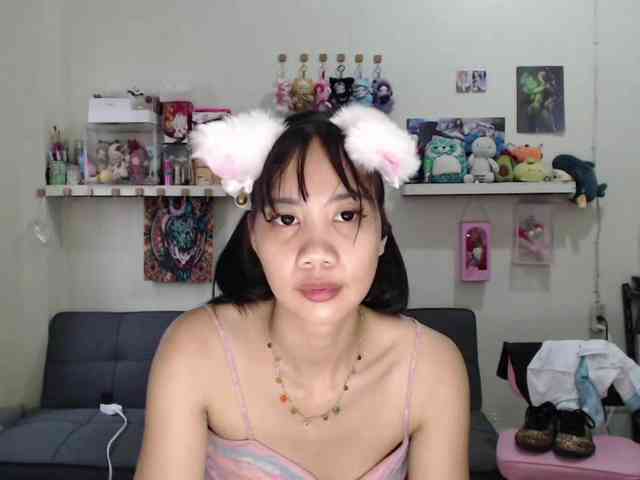 GloryAllTheWay webcam